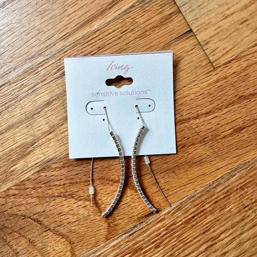 Icing Dangle Earrings - image 3